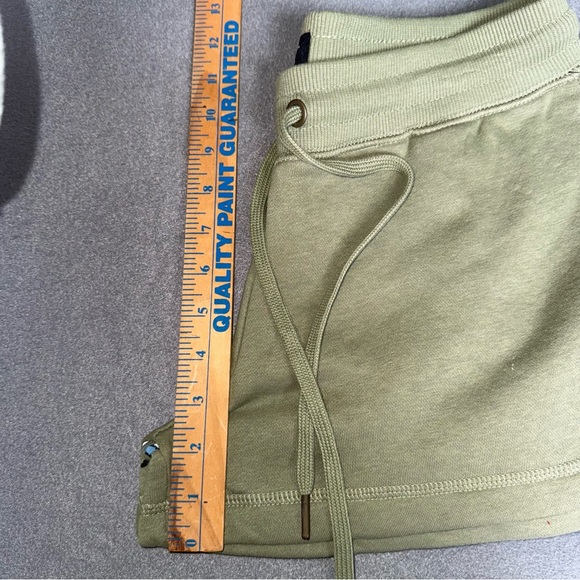 Ed Hardy Olive Green Butterfly Fleece Athletic Shorts Size Medium Wearable‎ Art - Picture 4 of 9